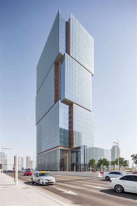 Al Hilal Bank Office Tower Goettsch Partners Archdaily