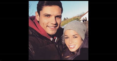 His older sister laure manaudou competed in swimming for france and won three medals at the 2004 olympic games in athens. Florent Manaudou in love de Fanny: 'Elle sait que des ...