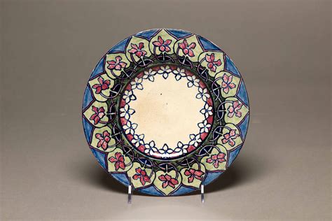 Newcomb Pottery: Plate | Smithsonian Institution