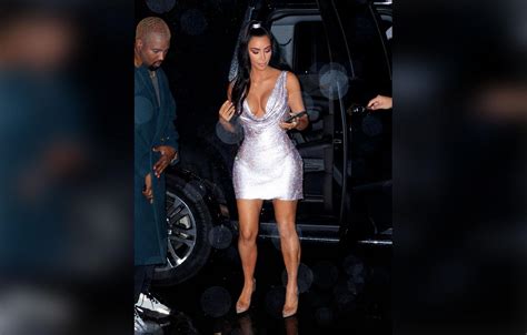 Kim Kardashian Boobs Celebrities Versace 2019 Fashion Show