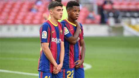 Latest on barcelona midfielder pedri including news, stats, videos, highlights and more on espn. Barca slap €400m release clause on Pedri as teenage sensation thrives on Messi advice | Sporting ...