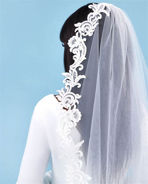 Elegant Bridal Wedding Veil With Floral Edge Etsy