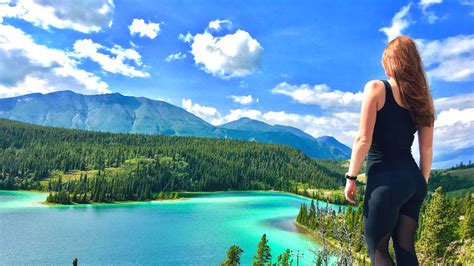 The Top 5 Things You Must Do In Every Province And Territory In Canada