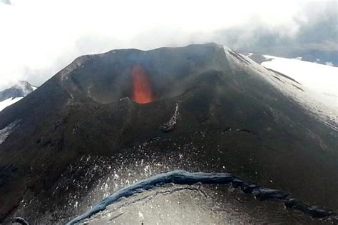 Villarrica Volcano Erupts In Southern Chile Al Jazeera America