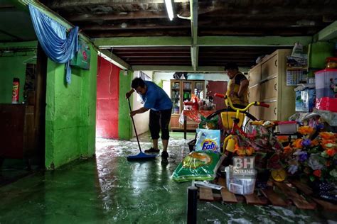 There are 8 ways to get from bangkok to kuala selangor by plane, train, bus or car. DIALOG RAKYAT: Mangsa banjir di Kuala Selangor meningkat ...