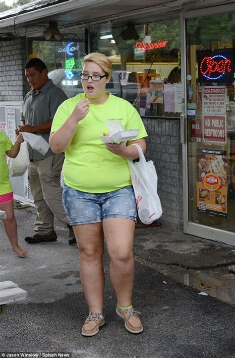 Here comes honey boo boo is an american reality television series that aired on tlc featuring the family of child beauty pageant contestant alana honey boo boo thompson. Honey Boo Boo following Mama June's split from Sugar Bear ...