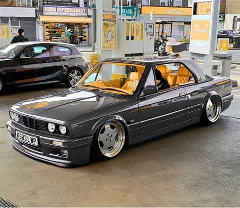 Bmw E30 Cabriolet Stanced Tuned Awesome Classic Car Bmw E30 Bmw Bmw