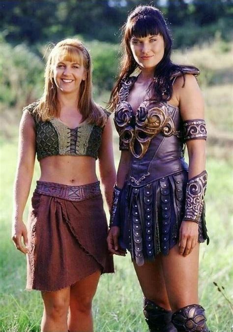 Xena Gabrielle Lucy Lawless Renee Oconnor Tv Show X Glossy Photo