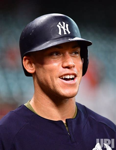 Photo Yankees Right Fielder Aaron Judge Smiles Before Alcs