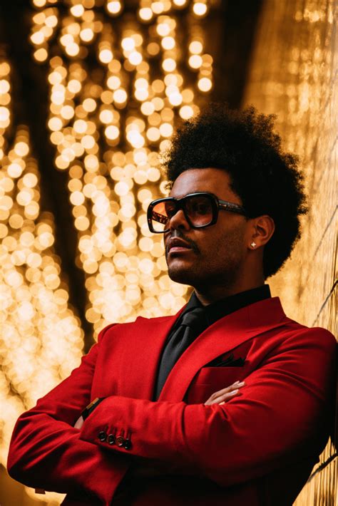 Blinding lights, the second single to the weeknd's fourth studio album after hours, following the record's lead single heartless, which released in the ad, the weeknd drives around in a mercedes car as the track plays in the background. The Weeknd: "Blinding Lights" in radio dal 13 dicembre ...
