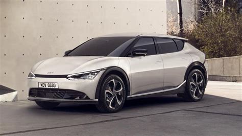 Kia's first dedicated ev represents the brand's new design philosophy that embodies our shifting focus towards electrification. 2021 Kia EV6 revealed | The West Australian