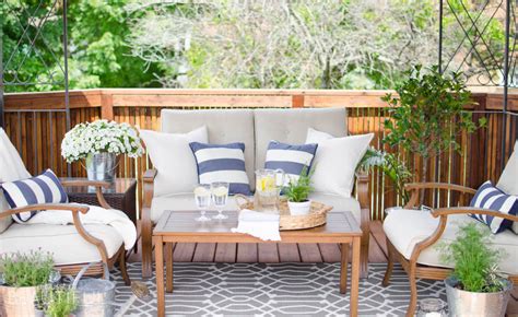 Tips For Creating A Cozy Outdoor Living Space Video Nick Alicia