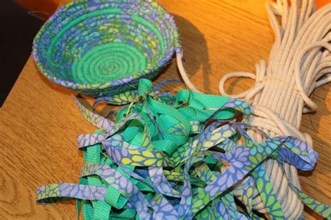 How To Make A Fabric Basketbowl Tutorial Coiled Fabric Bowl Coiled