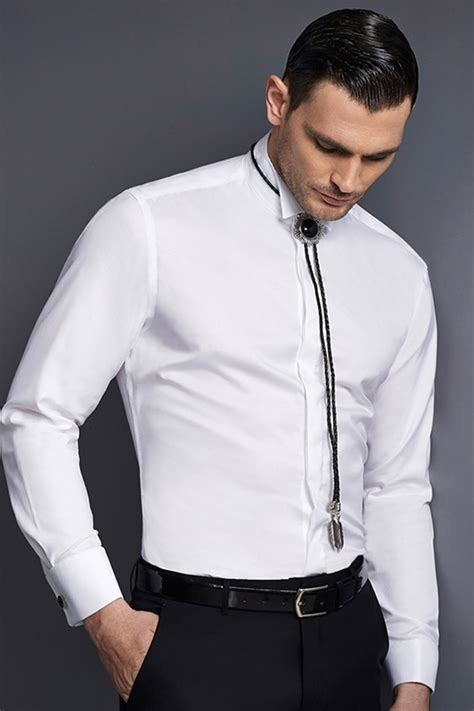 La Importancia De La Camisa Blanca De Hombre Como Prenda Versátil