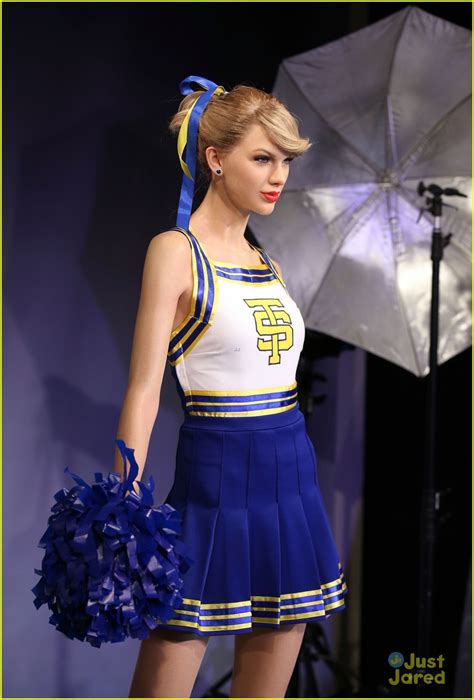 This Is What Taylor Swifts Wax Figure Looks Like Photo 773631