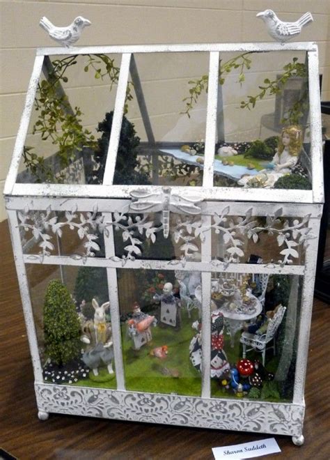 Miniature Alice In Wonderland Scene By Sharon Suddeth Miniaturegardens