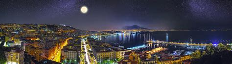 Golfo Di Napoli Di Notte Napoli Naples Golfo Notturno E Flickr