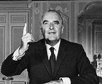 Georges Pompidou Biography - Facts, Childhood, Family Life & Achievements