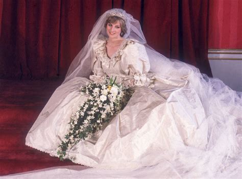 Diana On Her Wedding Day Back In 1981 Princess Diana Photo 35625585