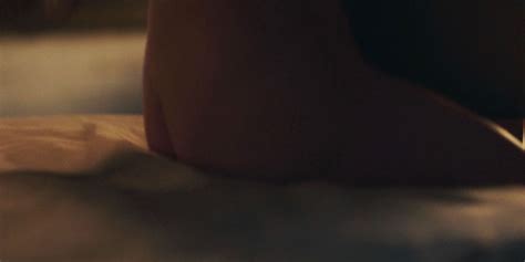 Nude Video Celebs Elisabeth Moss Nude The Handmaid S Tale S E