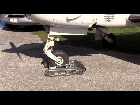 Remote Control Aircraft Tug Pictures