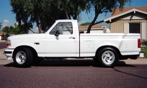 1995 Ford F 150 Svt Lightning Information And Photos Momentcar