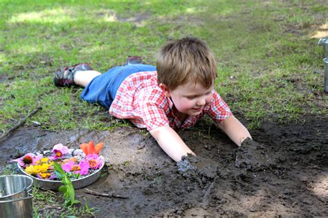 Celebrating International Mud Day Tinkergarten