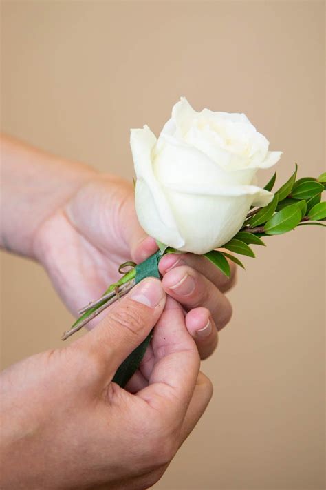 How To Make A Boutonniere And Corsage A Diy Tutorial Fiftyflowers