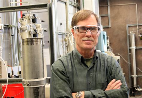 Pacific Northwest National Laboratory Algae Crude Oil Vats Inhabitat