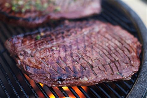 How To Bbq Perfect Flank Steak With Grill Time And Temp Chart Delishably