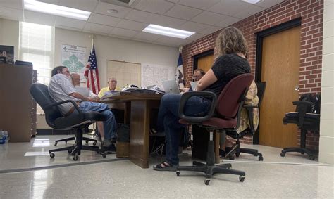 Guthrie County Supervisors Approve Drafting Ems As Essential Service