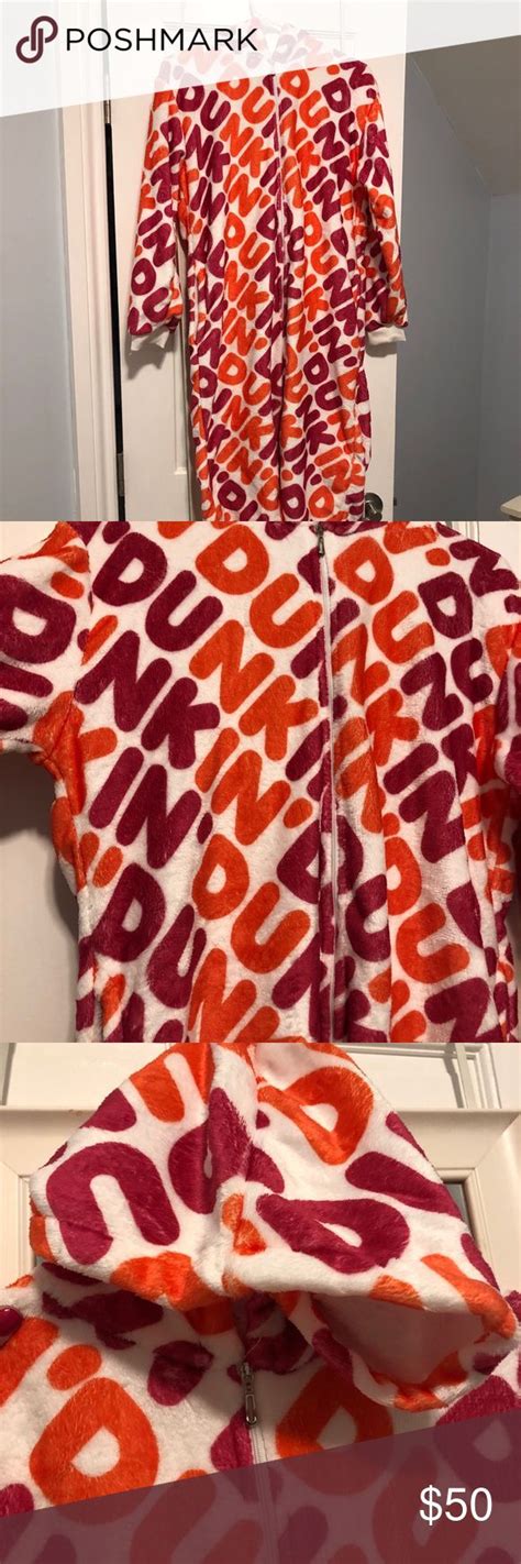 In recent decades, the chain has expanded throughout the world, but believe it or not, there are a handful of states (like oregon and alaska) without a single dunkin' donuts (that we could find — let us know if we're wrong!) and. Dunkin' Donuts branded onesie in 2020 | Dunkin, Dunkin donuts, Pink and orange