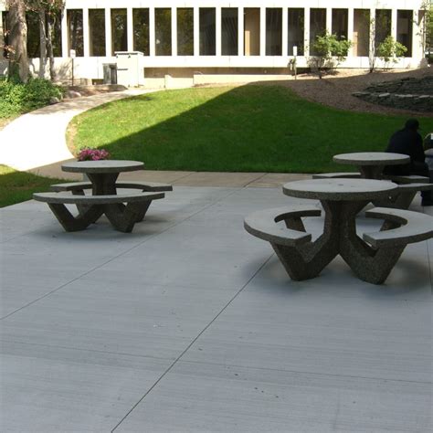 Precast Concrete Round Tables — American Eagle Precast Concrete Products