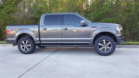 2014 Ford F150 Leveled With 33s