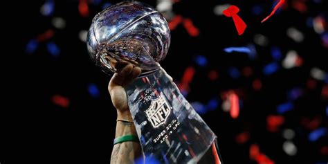 La super bowl 2021 enfrenta a los tamp bay de tom brady frente a los kansas city chiefs de patrick mahomes. What Day Is Super Bowl 2021 - How to Watch the Super Bowl
