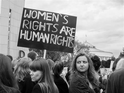 Frauenrechte Geschichte And Definition Wofür Wir Kämpfen Amnesty International Österreich