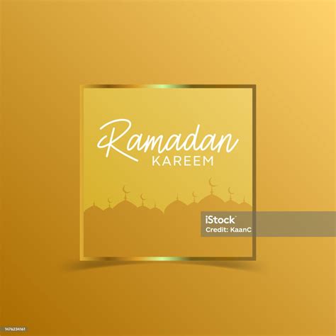 Ramadhan Kareem Dan Siluet Masjid Islam Dengan Lampion Gantung Hias
