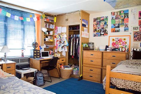 5 Things Every College Dorm Room Needs Pelladium