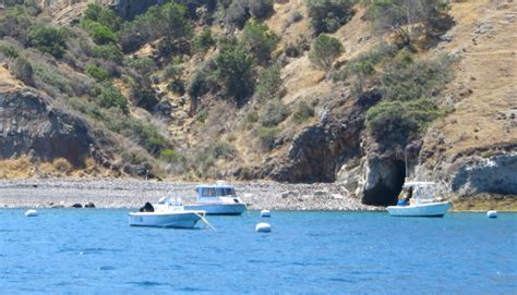 Big Fishermans Cove On Catalina Island Avalon Ca California Beaches