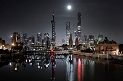 Online Crop Oriental Pearl Tower Shanghai China Urban City Night