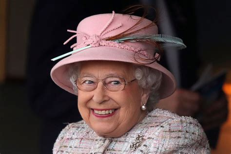 Queen Elizabeth Ii Celebrates 65th Anniversary Of Her Coronation Look