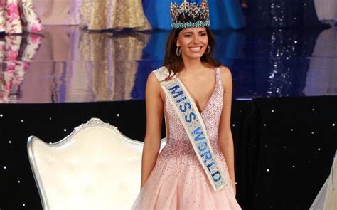Miss Puerto Rico Crowned Miss World 2016