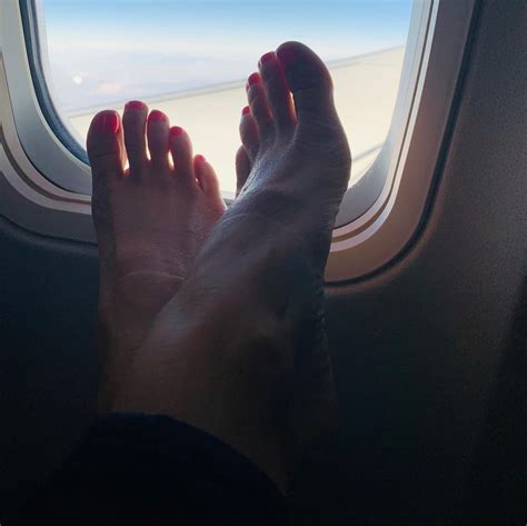 Ok this might be the greatest video ever #shoes #feet. Kyle Unfug's Feet