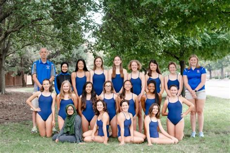 Girl’s Swim Team Ready To Make A Splash The Gargoyle