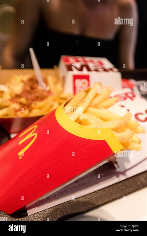 Mcdonalds Full Tray Hi Res Stock Photography And Images Alamy