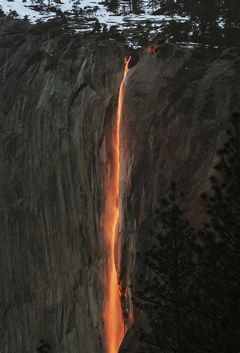 Its Almost Time To See Yosemites Spectacular Horsetail Fall Aglow