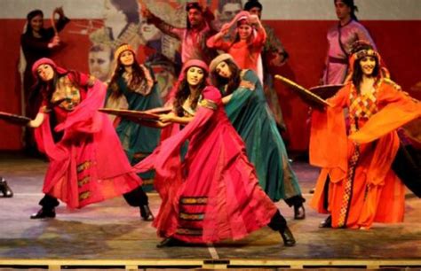 Folklore Dance Dabka Performed In Palestine Intl Festival In West Bank Peoples Daily Online