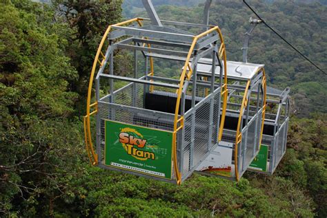 Enjoy the monteverde canopy tour where you will fly through the forest canopy, giving you the opportunity to enjoy the natural landscape, flora and fauna. Monteverde Costa Rica Canopy Tour