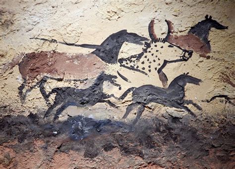 Pin By Рим Мирвам On ХУДОЖНИКИ 30 000 лет до н э Lascaux Cave Paintings Prehistoric Art Cave