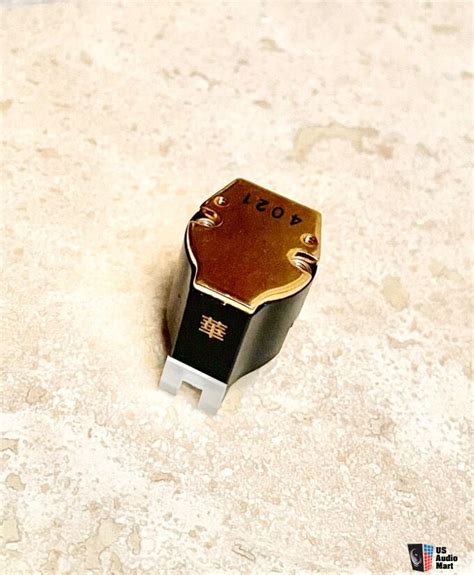 Hana Ml Low Output Mc Stereo Cartridge With Pom Body H P Copper Coil